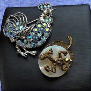 Two vintage brooches